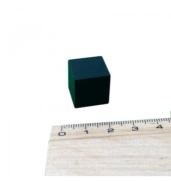 Cubes en bois noir 16x16x16mm 10pcs