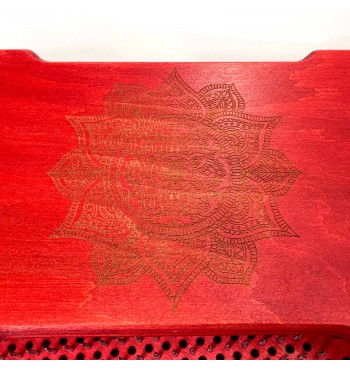 gravure Mandala bois rouge