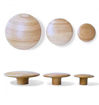 Patère ronde et plate 9cm en bois clair modèles