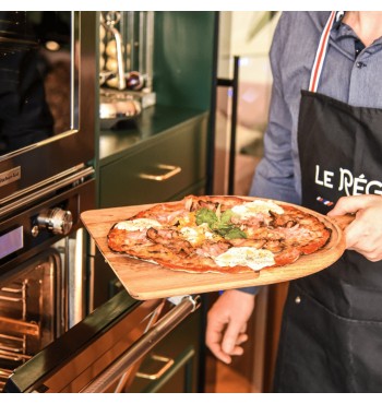 Pelle SERVICE pizza en bois de chêne massif poignée cordelette Le Régal flammekueche