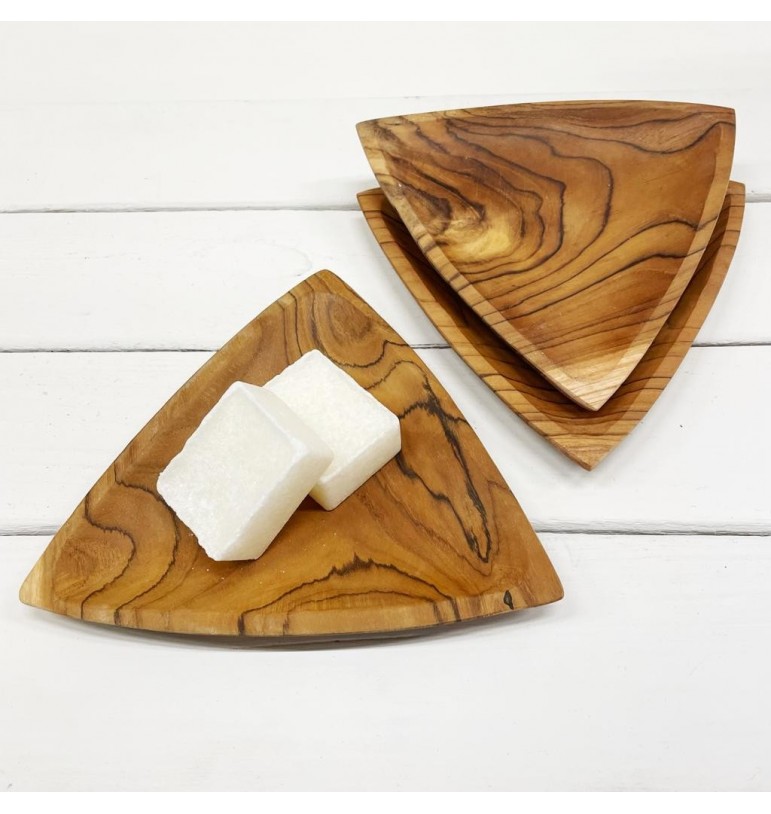 Coupelle triangulaire en bois exotique pour apéritif ou savon invité
