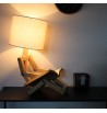 Lampe de bureau Emil bonhomme articulé en bois hévéa design winkee